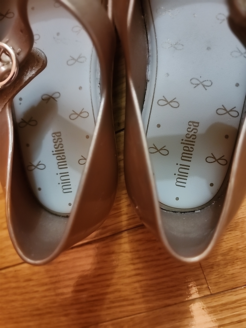 Mini Melissa Girls' Metallic Rose Gold Mary Jane Bow Shoes - Picture 7 of 7